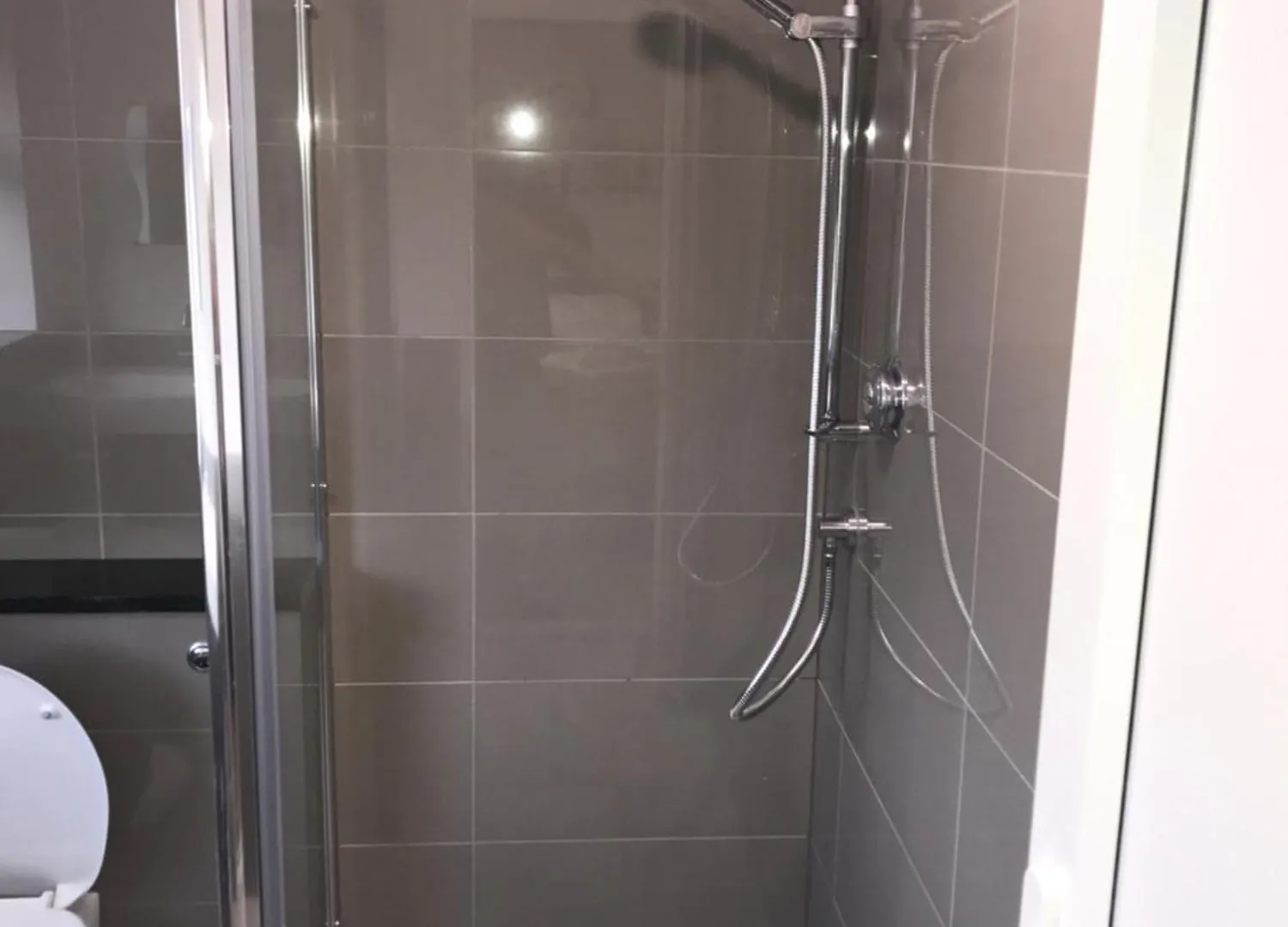 بيت للعطل Luxurious Soft Water Air Conditioning Tv 5 Bed Arcade House لندن