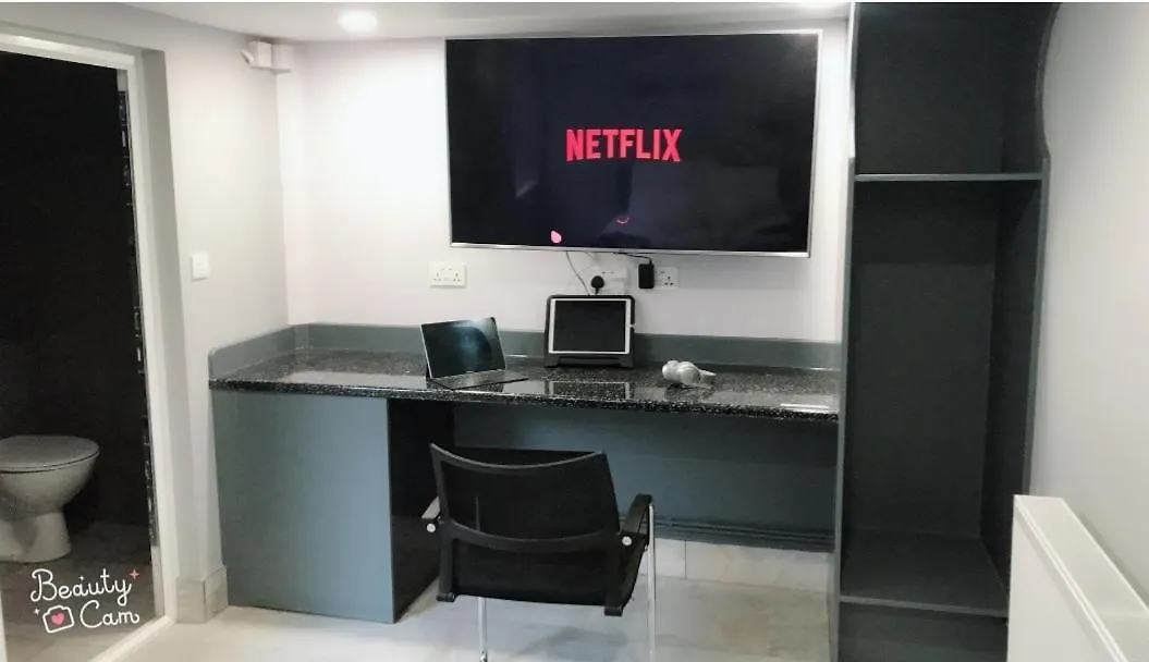 Luxurious Soft Water Air Conditioning Tv 5 Bed Arcade House لندن المملكة المتحدة